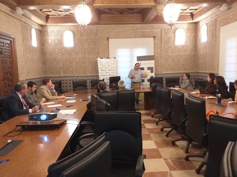 JORNADA INFORMATIVA SOBRE LAS REFORMAS DEL TRABAJO AUTONOMO / POSICIONAMIENTO Y VENTA A TRAVÉS DE LA RED