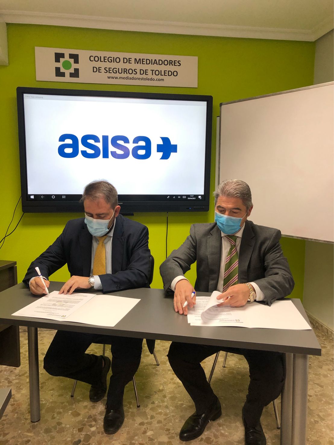 Renovación del acuerdo entre el Colegio de Mediadores de Toledo y Asisa.